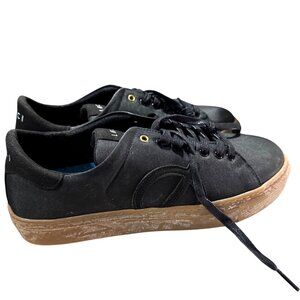 LØCI Nine Classic Black Low-Top Sneakers Vegan EU 41 US 8 MSRP $195